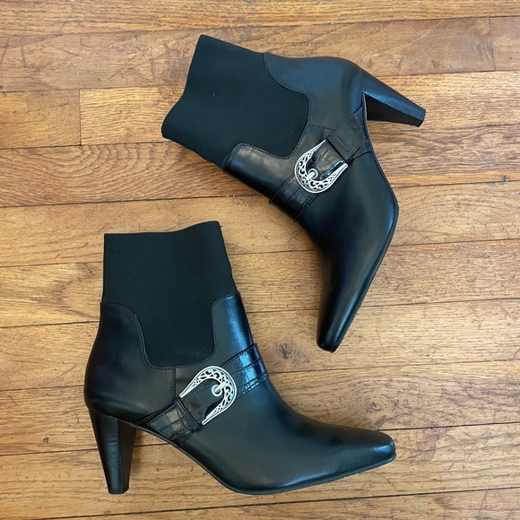 Brighton Shoes - Brighton Rosita Black Ankle Boots w Silver Buckle - Size 8.5